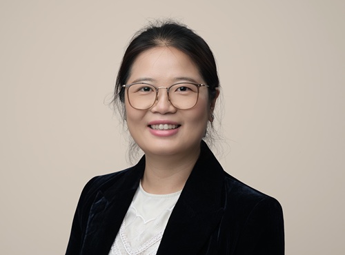 Dr. Julia Zhu